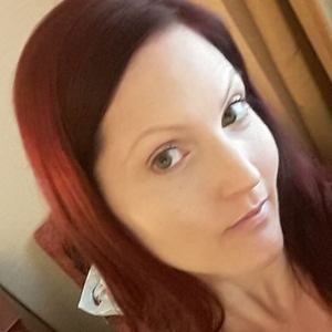 Meet your Posher, Karrie